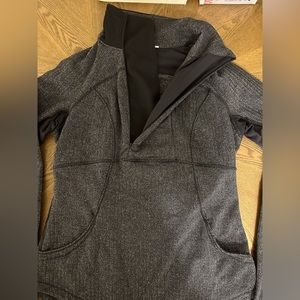 Lululemon quarter zip up in excellent condition
